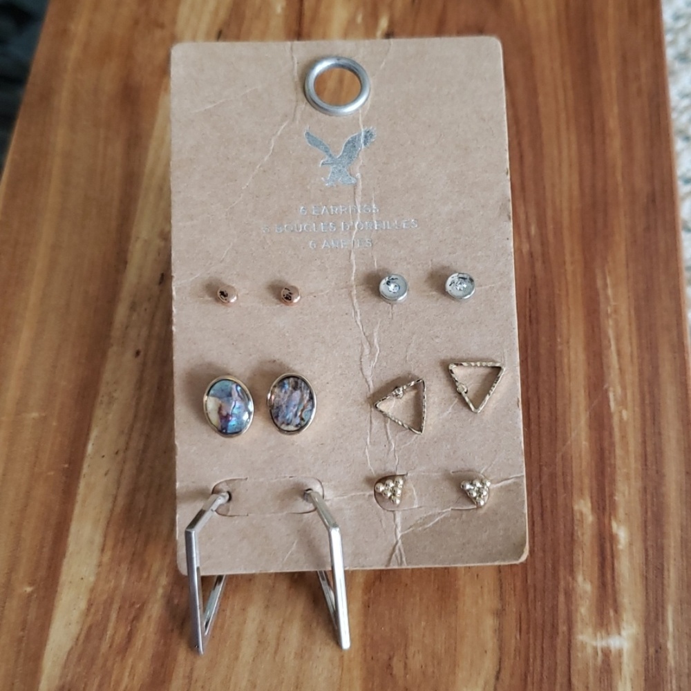 AEO 6 pairs of geometrical stud earrings NWT